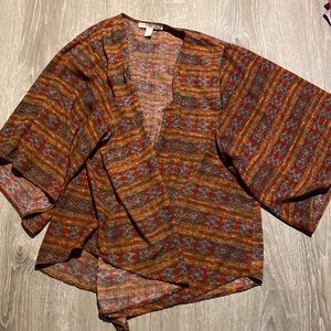 Women’s open blouse M